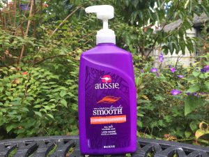 aussie-miraculously-smooth-conditioner-large-bottle